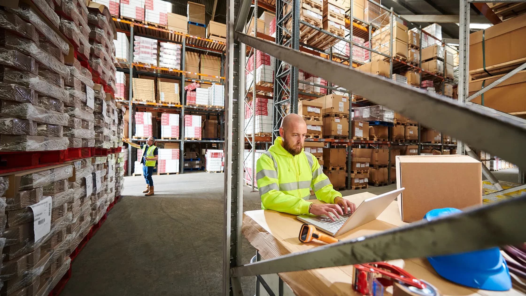 How Agentforce Enhances Sales & Service Efficiency for Manufacturers image