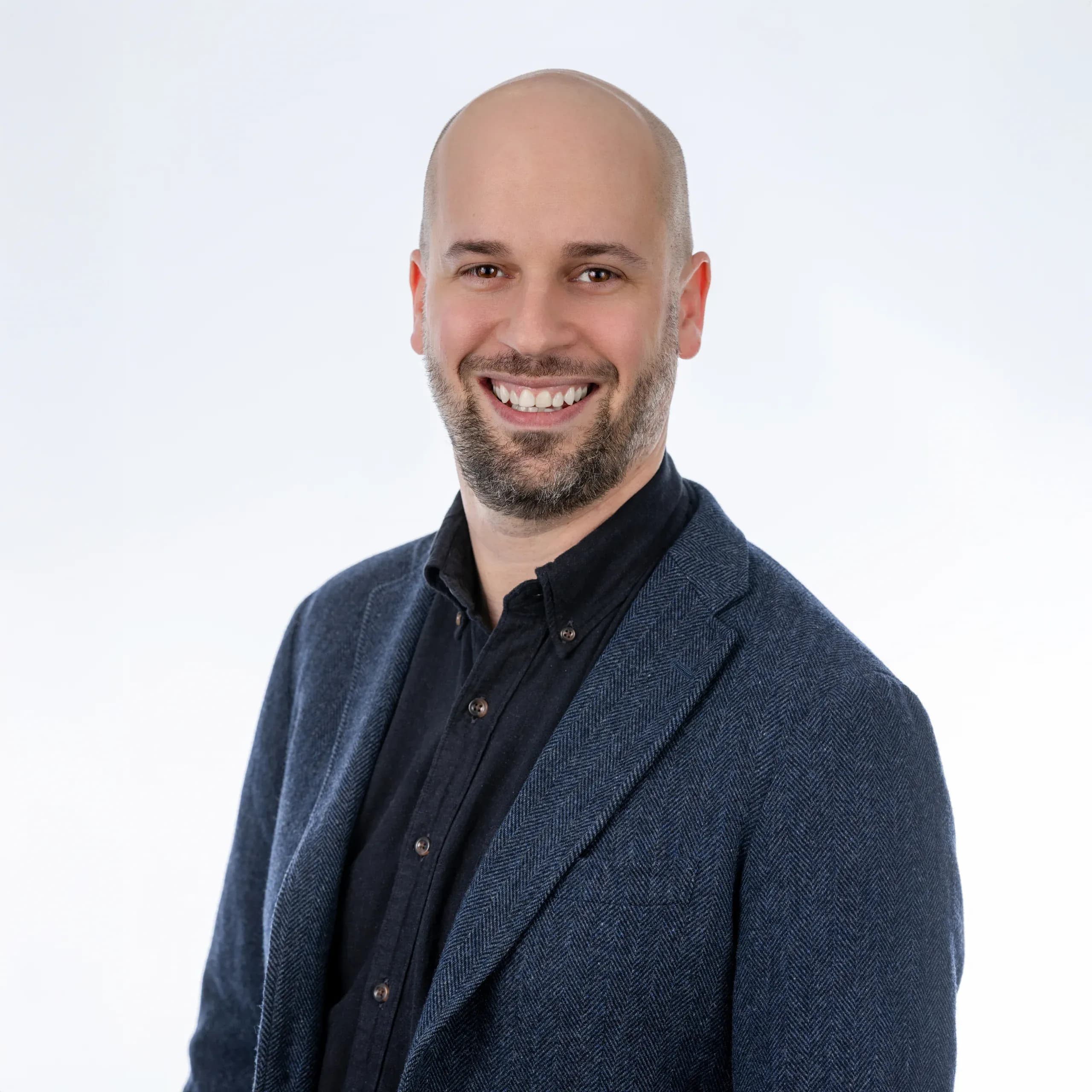 Andrew Gross image