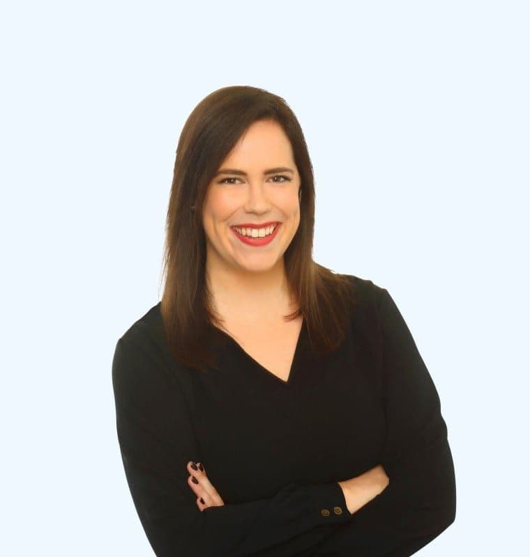 Emily Young image